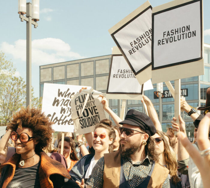 ABOUT : Fashion Revolution